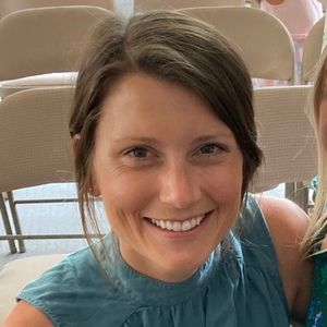 Meet your Posher, Abby